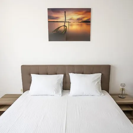 Summerland Sea-view Luxury Appartement *