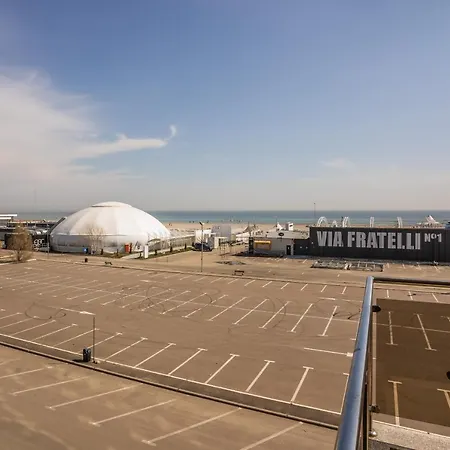 Summerland Sea-view Luxury *