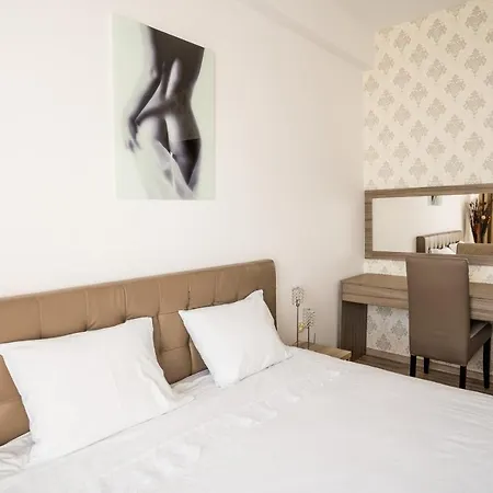 Summerland Sea-view Luxury Daire *