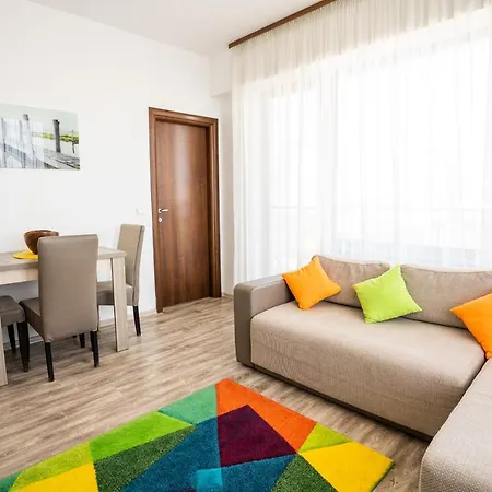 Summerland Sea-view Luxury *