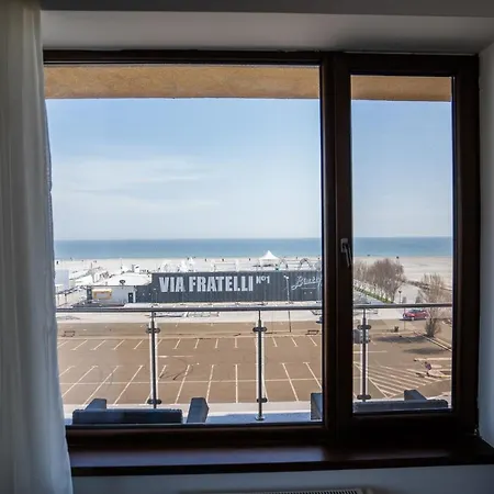 Appartamento Summerland Sea-view Luxury
